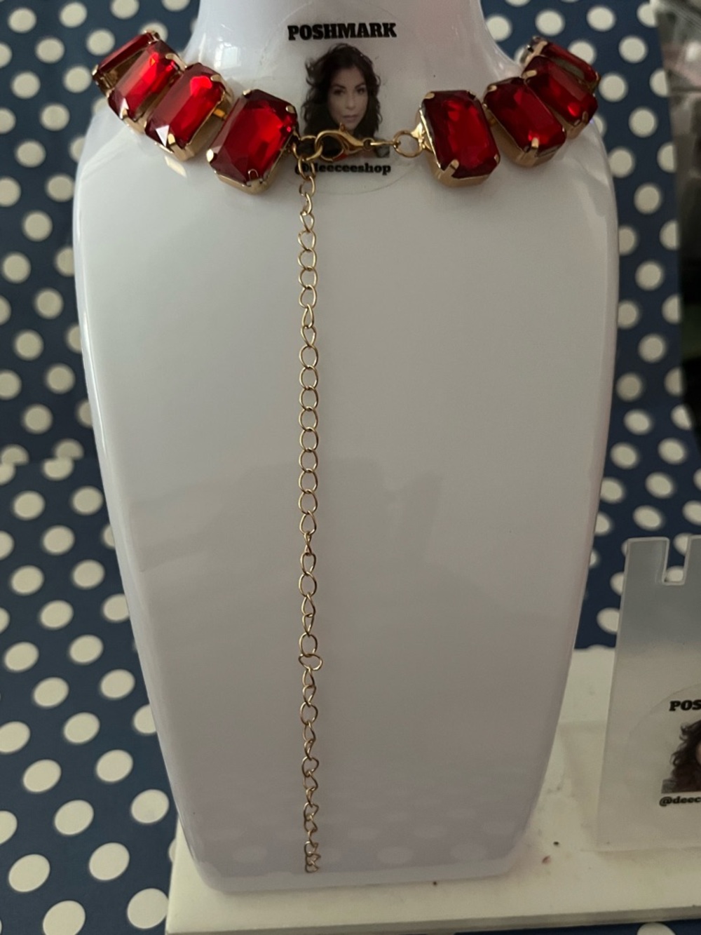 Vorkoi NWOT Red Faceted Statement Necklace in Gold-Tone Setting - Picture 5 of 8